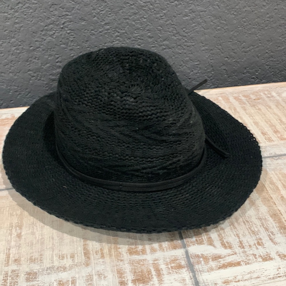 Women’s Black Hat